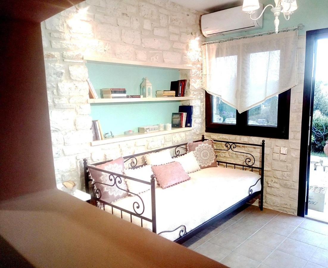 Stone Studio In Nature With View To Corfu Town! Evropouloi Ngoại thất bức ảnh