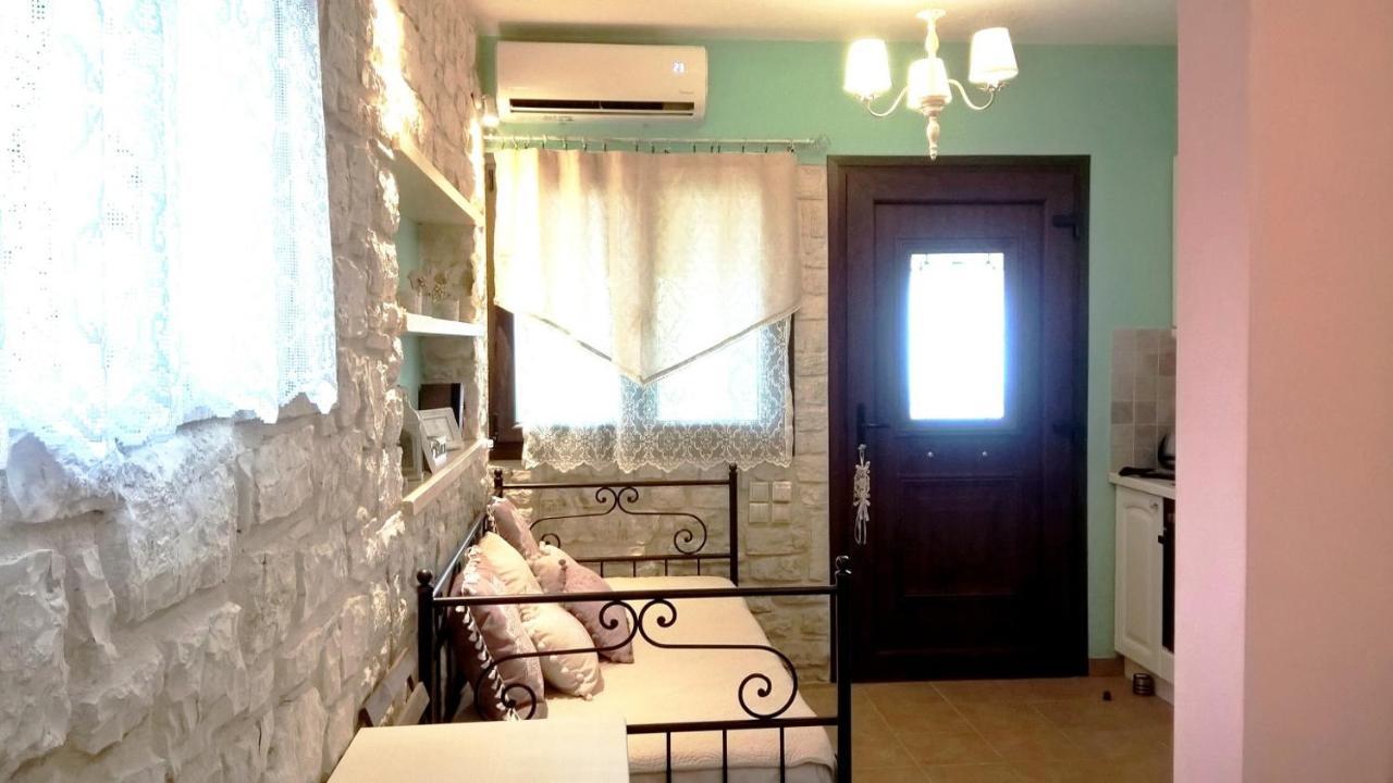 Stone Studio In Nature With View To Corfu Town! Evropouloi Ngoại thất bức ảnh